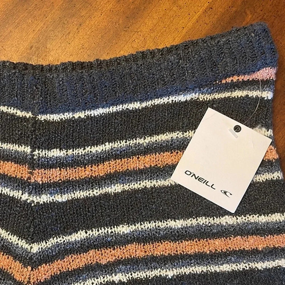 NWT!! O’Neill - CAMDEN STRIPE SHORTS - Size L - Picture 6 of 9
